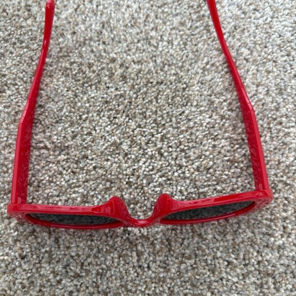 Square Frame Red Sunglasses Square Y2K Bold Trendy Festival - Picture 7 of 9